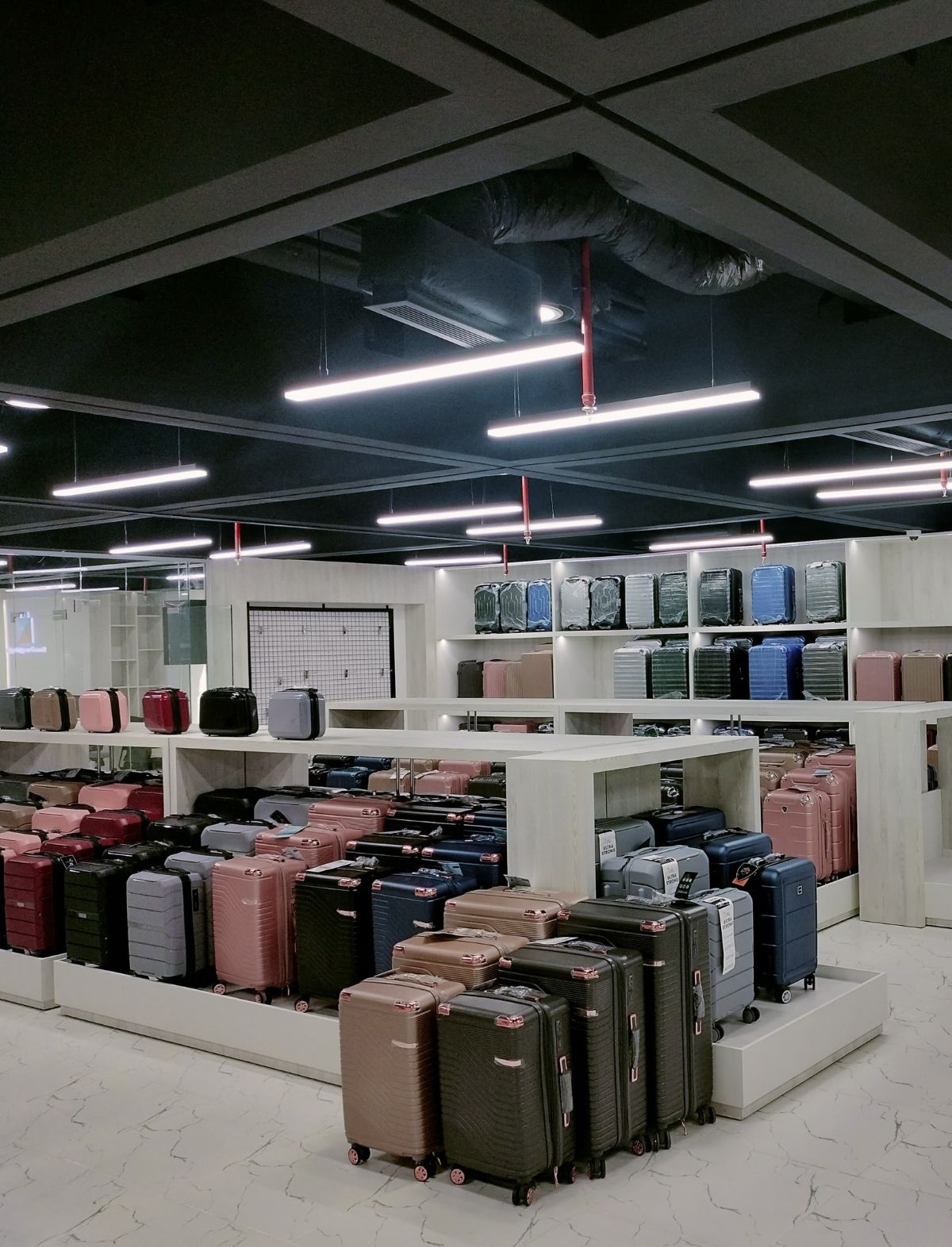 Sanzheng Bags Store Design